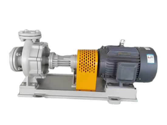 Hot oil pumps